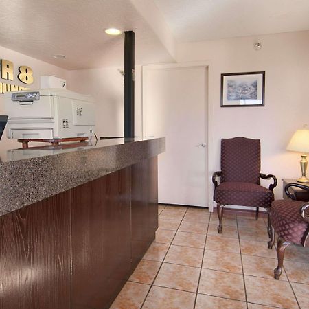 Super 8 By Wyndham Oklahoma Fairgrounds Oklahoma City Interior foto