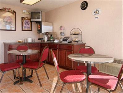 Super 8 By Wyndham Oklahoma Fairgrounds Oklahoma City Exterior foto